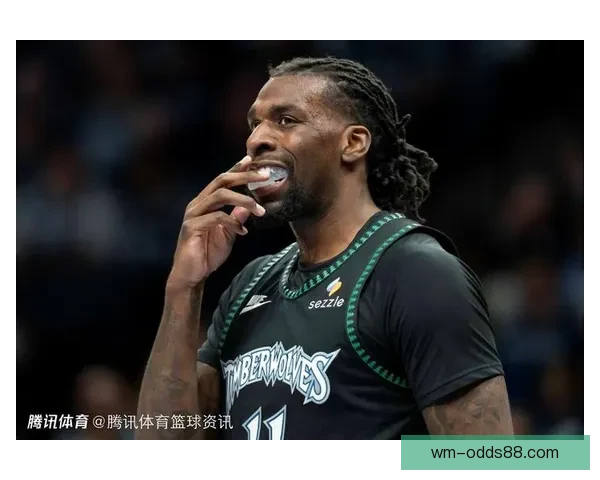 NBA官方重罚里德五万美元因质疑火箭比赛裁判判罚公正性引发争议